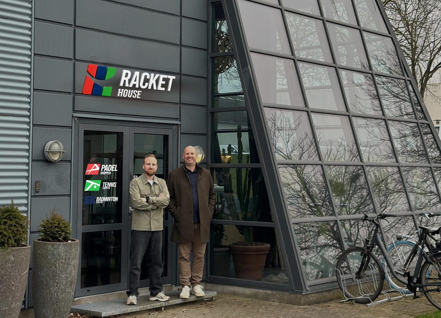 Her ses indgangen til Racket House Odense butikken